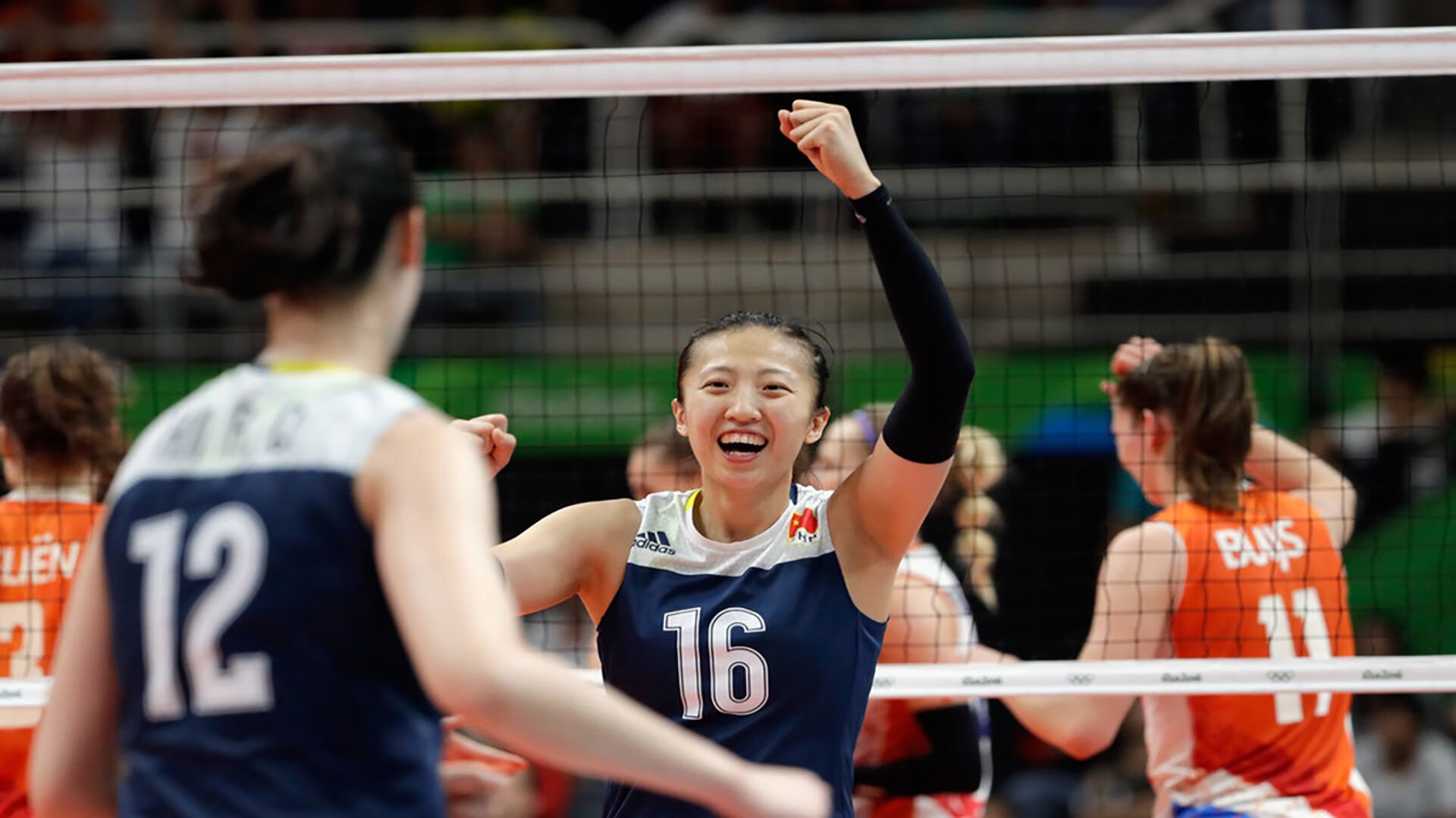 贝林厄姆压哨绝杀!美国队2-1掀翻西班牙,东道主奇迹之夜